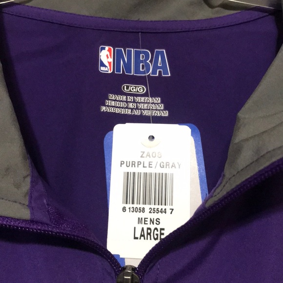 NBA Hornets Windbreaker - Picture 3 of 6